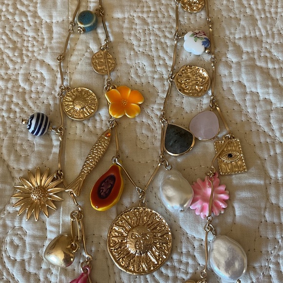 NWT Gold Tone Metal Colorful Charms Double Strand Beautiful Necklace - Picture 5 of 11